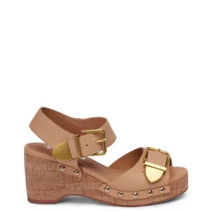 Adriana Wedge
