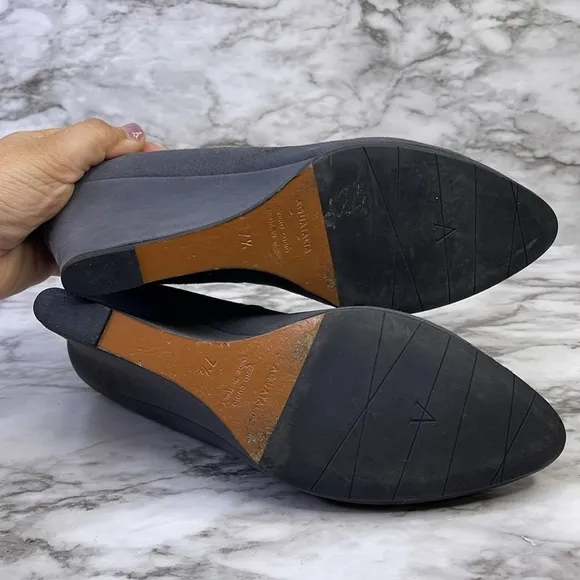 Aquatalia  Navy Textured Wedge Heels size 7.5 Made in Italy