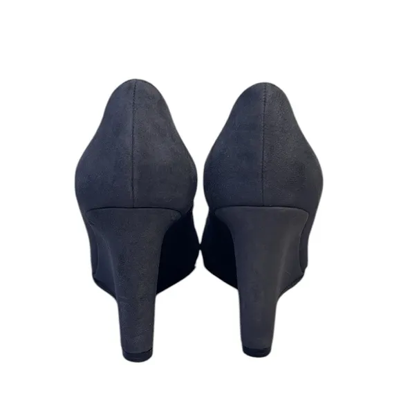 Aquatalia  Navy Textured Wedge Heels size 7.5 Made in Italy