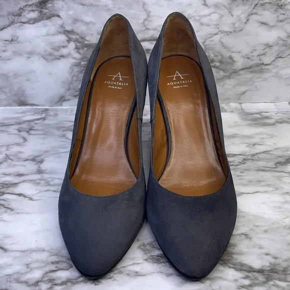 Aquatalia  Navy Textured Wedge Heels size 7.5 Made in Italy