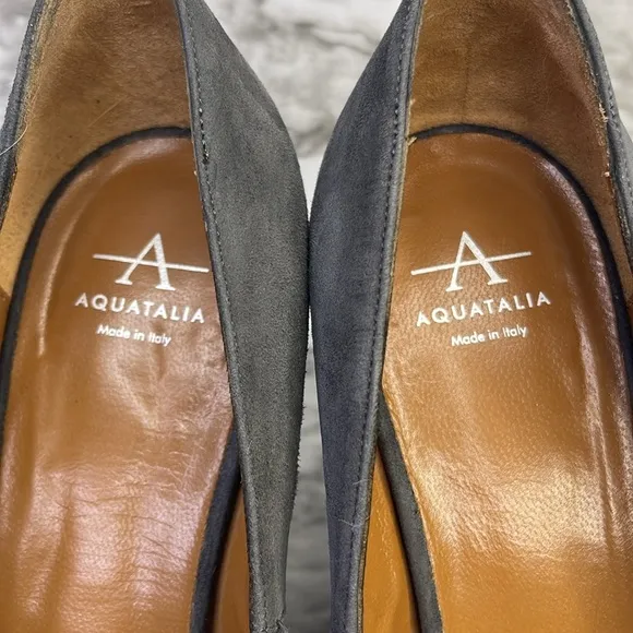 Aquatalia  Navy Textured Wedge Heels size 7.5 Made in Italy