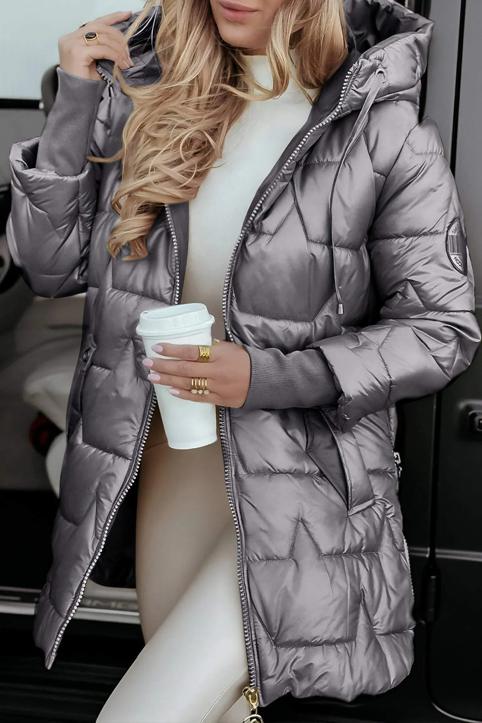 Astrid | Chic Hooded Puffer Jacket