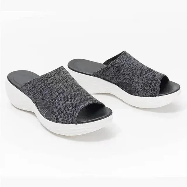 BIZZY - ORTHOPAEDIC SANDALS