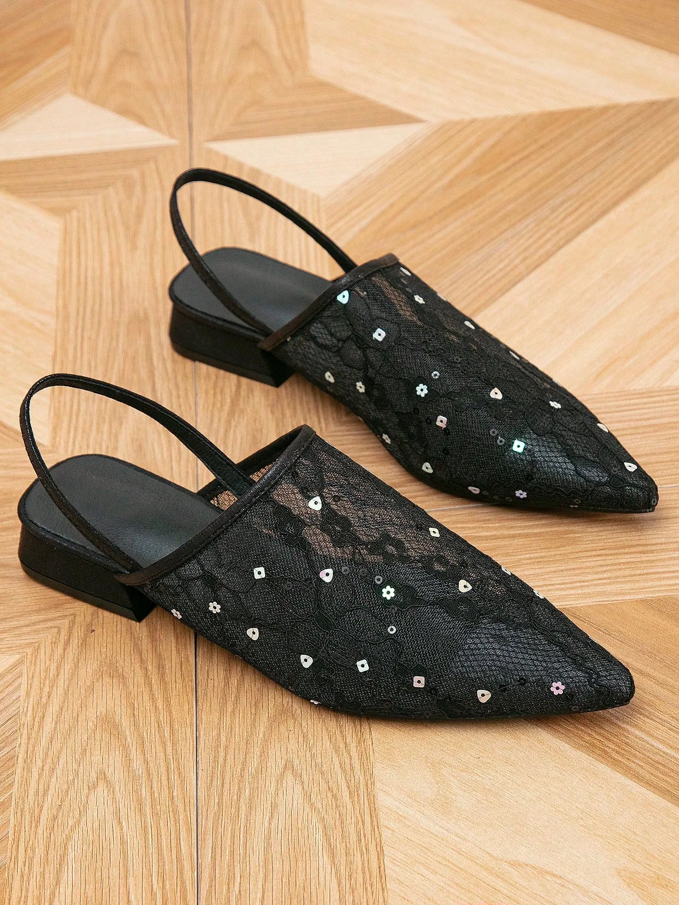 Breathable Pointed Toe Mesh Mules