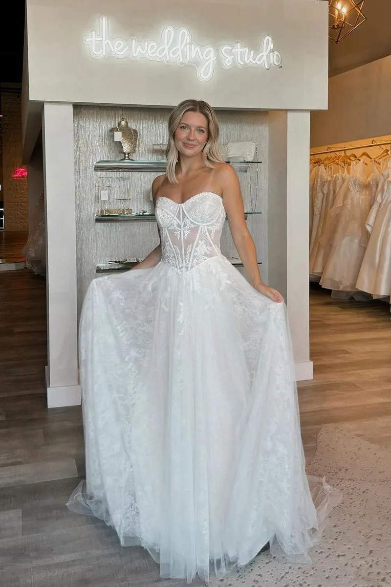 Charming A-Line Strapless Tulle Lace Wedding Dresses