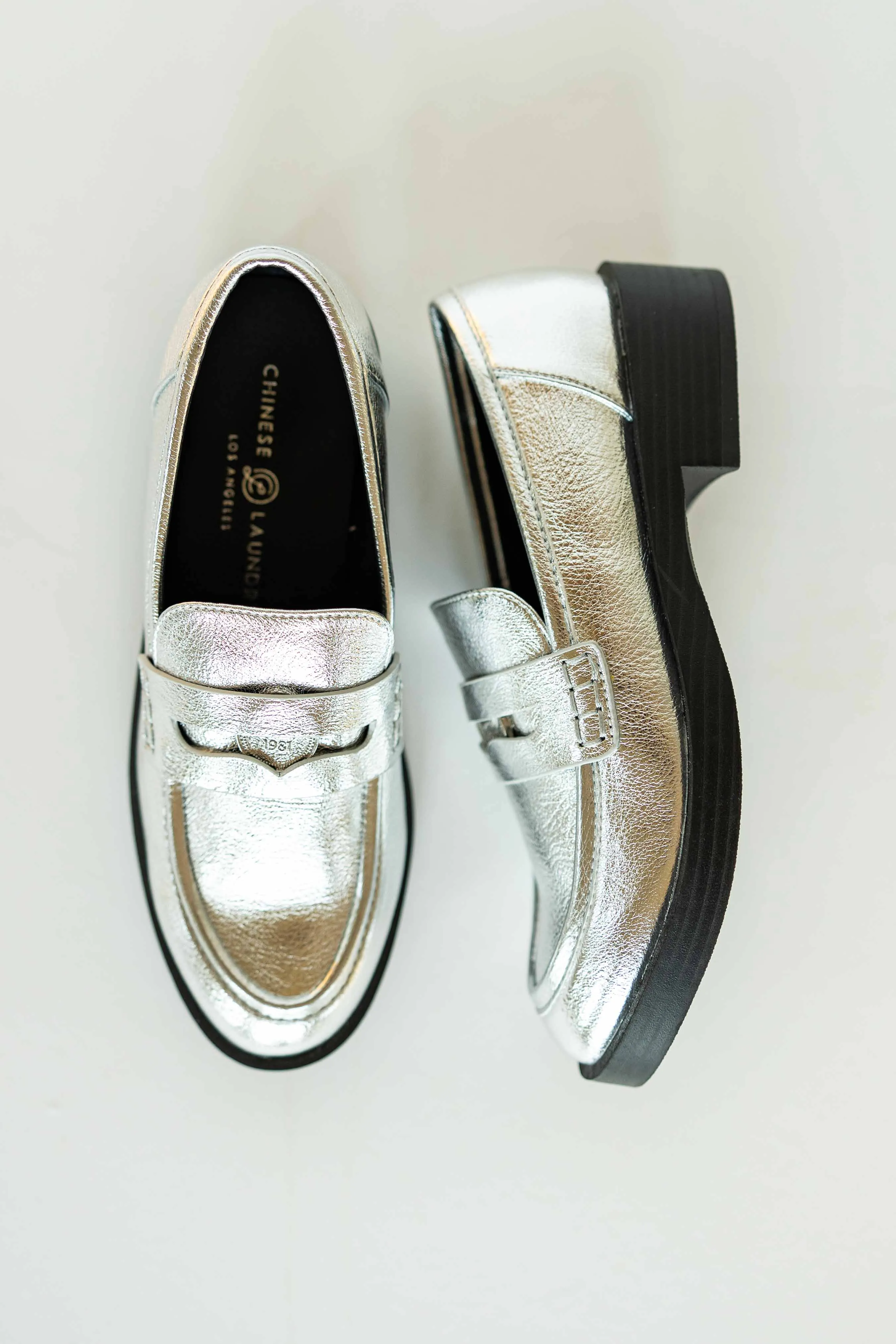 [CHINESE LAUNDRY] PORTER LOAFERS - SILVER