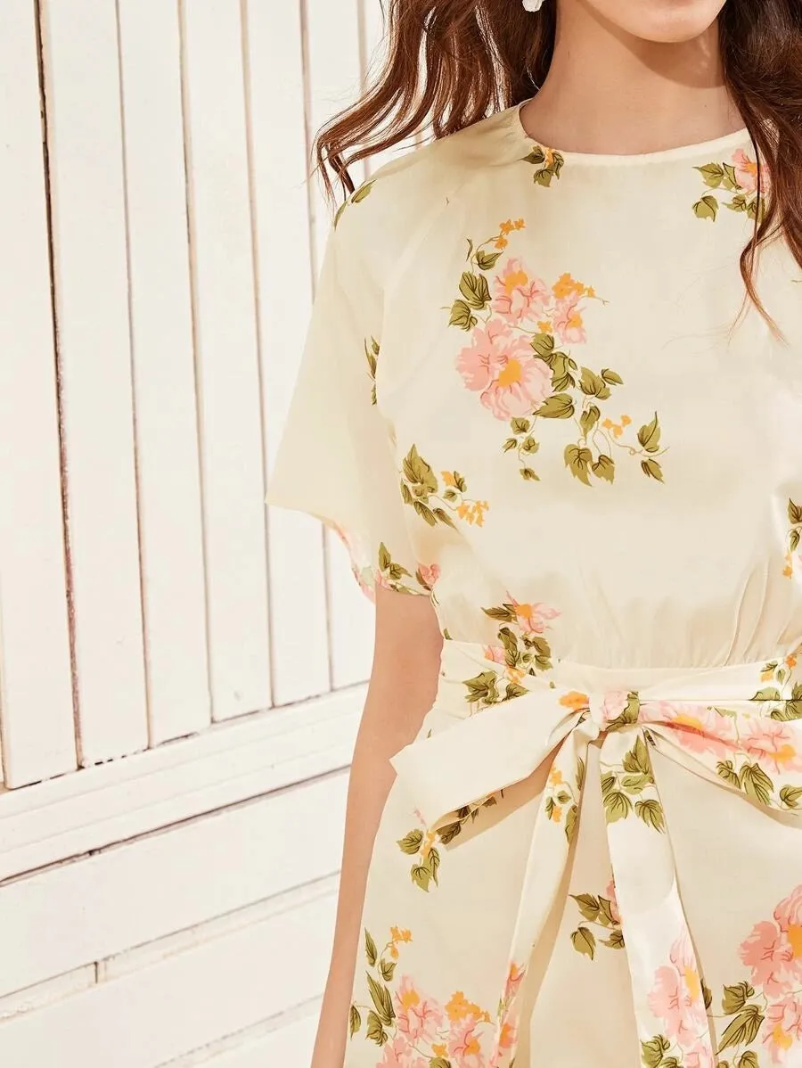 CM-DS416267 Women Elegant Seoul Style Round Neck Open Back Split Hem Floral Long Dress - Beige