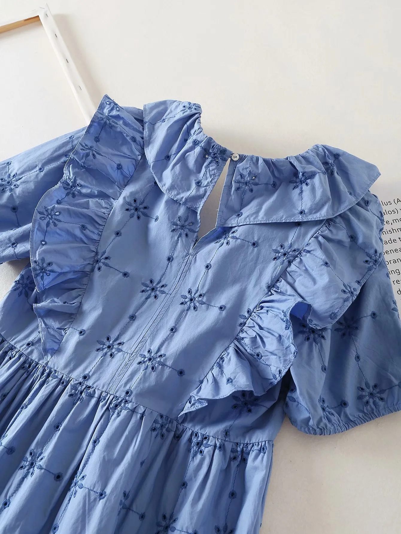 Embroidery Pleated Ruffled Lantern Sleeve Midi Dresses
