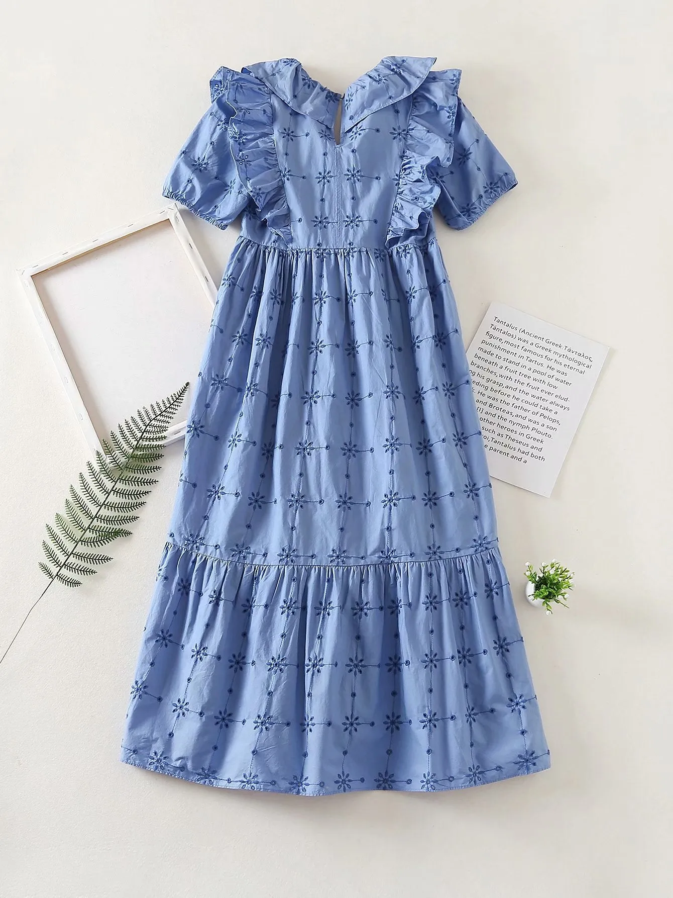 Embroidery Pleated Ruffled Lantern Sleeve Midi Dresses