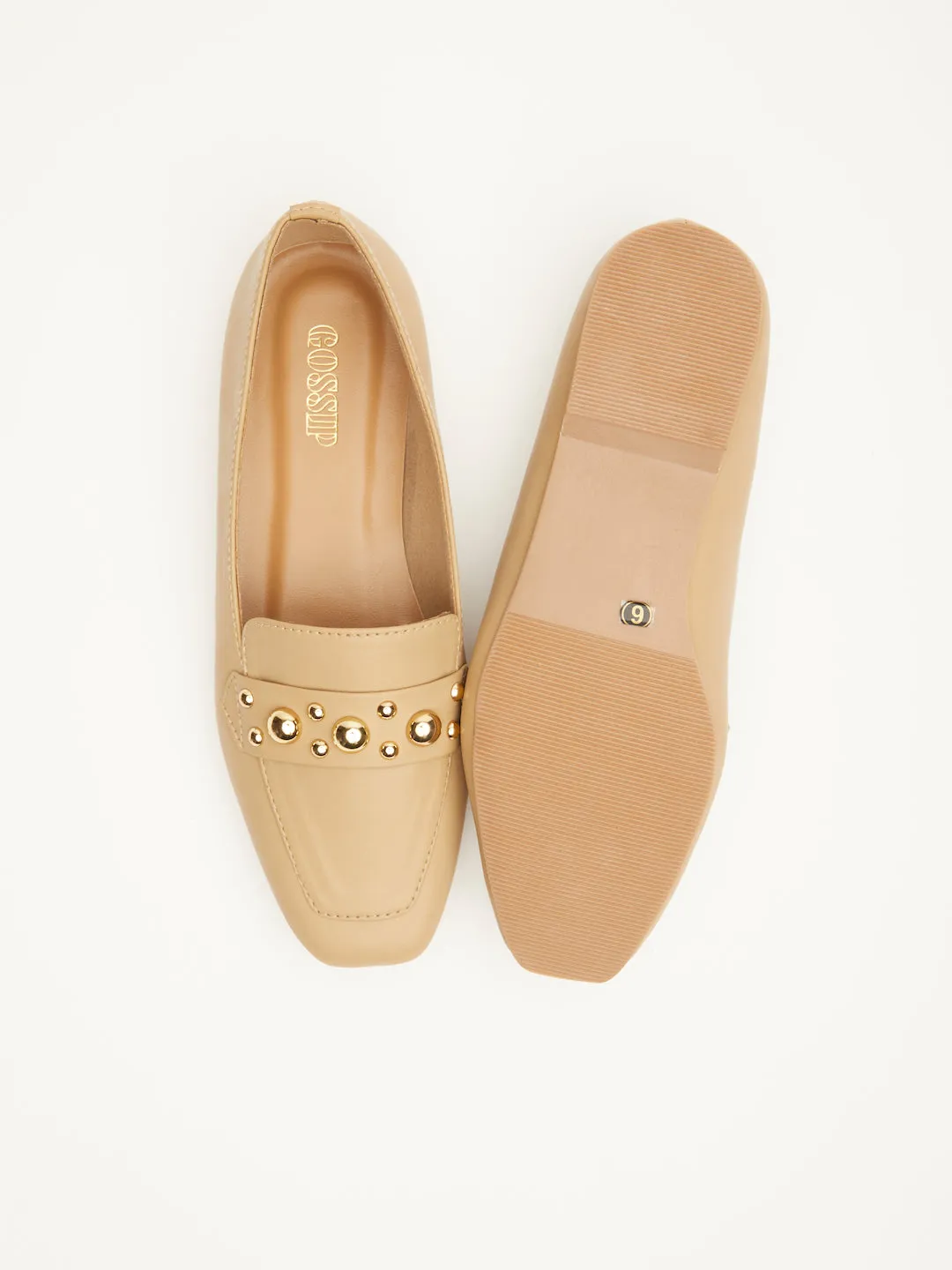 GOSSIP WOMENS BEIGE MOCCASINS