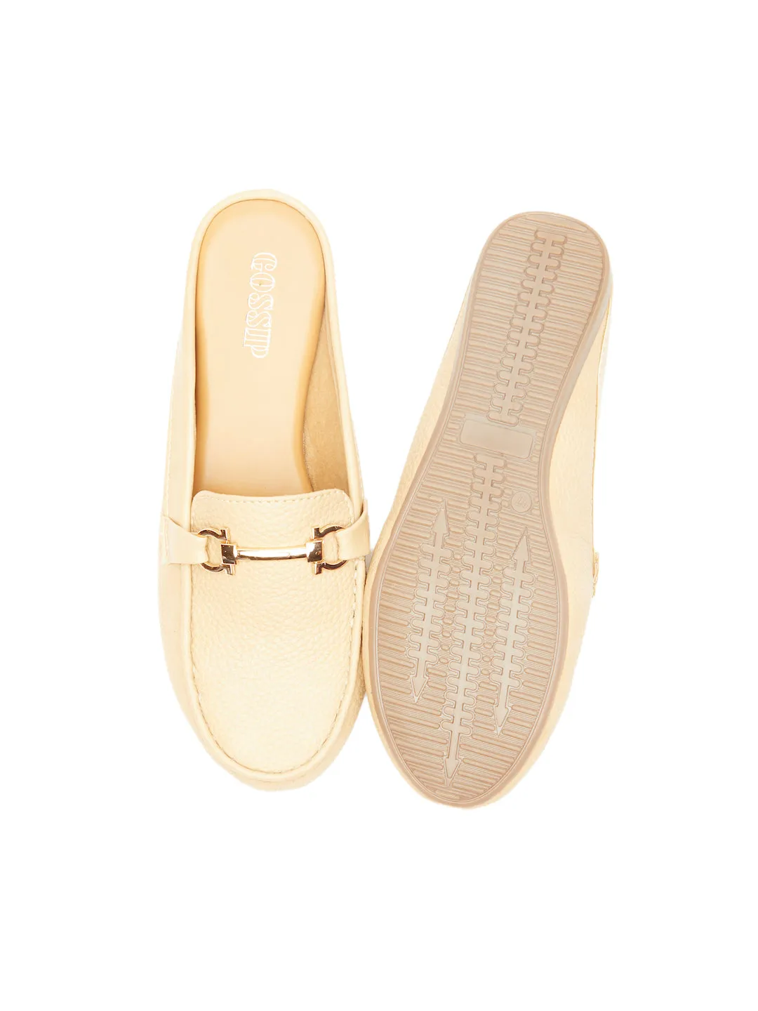 GOSSIP WOMENS BEIGE MOCCASINS
