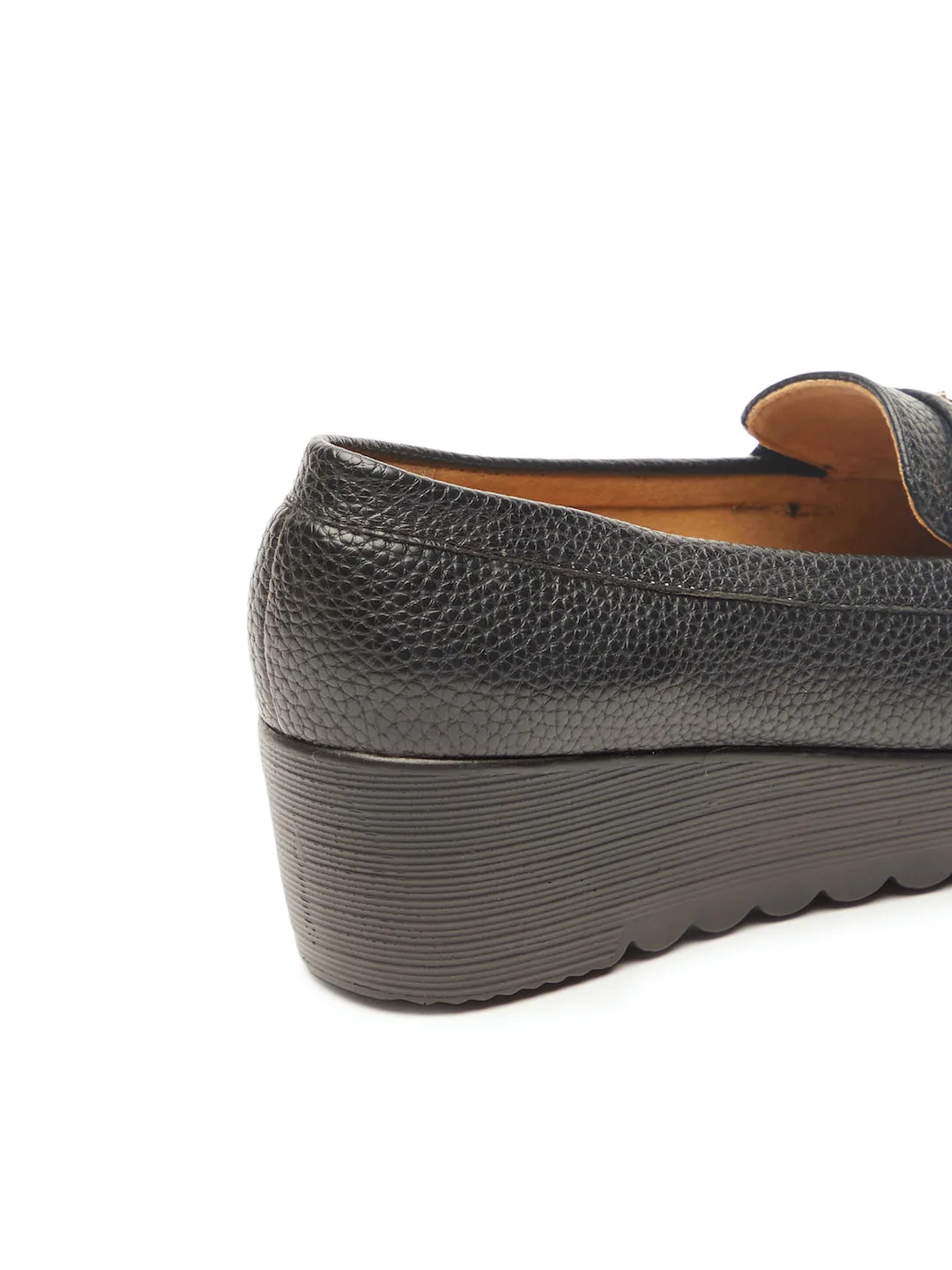 GOSSIP WOMENS BLACK MOCCASINS