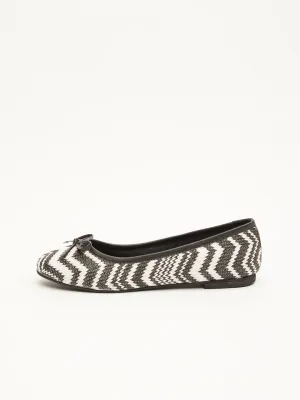 GOSSIP WOMENS BLACK MOCCASINS