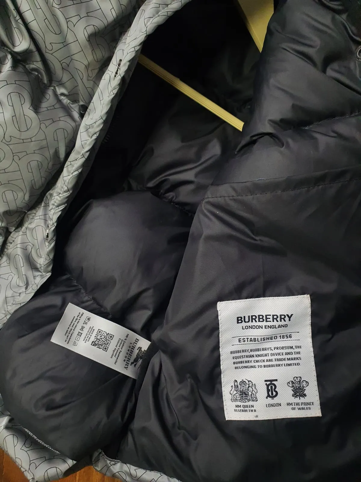 High End Quality Jackets available For Ladies