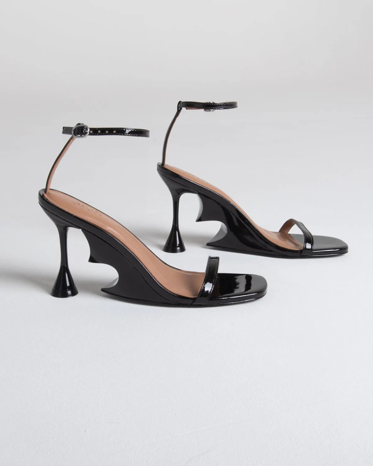 Lovestruck - Classic Black