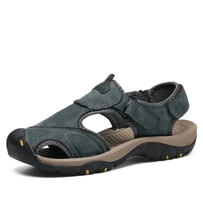 Mens Outdoor Trekking Sandals Summer Breathable Flat Light Fashion Beach Shoes Genuine Leather Luxury Men Sandals v1