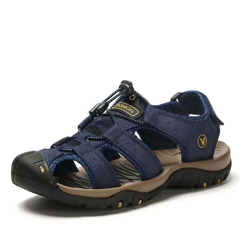 Mens Outdoor Trekking Sandals Summer Breathable Flat Light Fashion Beach Shoes Genuine Leather Luxury Men Sandals v1