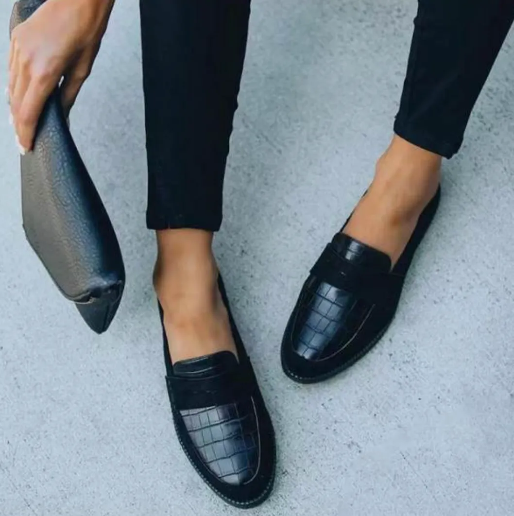 Mercedes® | Classic crocodile pattern loafers