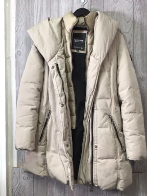 Noize Puffer Coat Size Medium