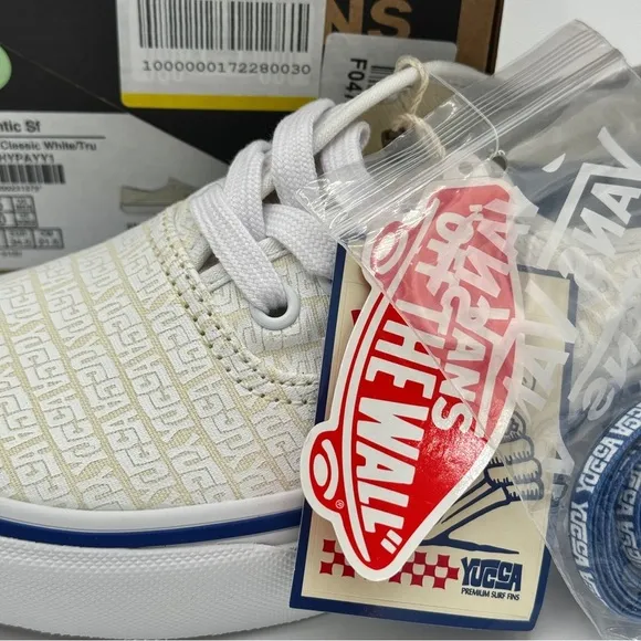NWT Vans Authentic SF Classic Low Top Sneaker in Cream off white x Yucca Fins