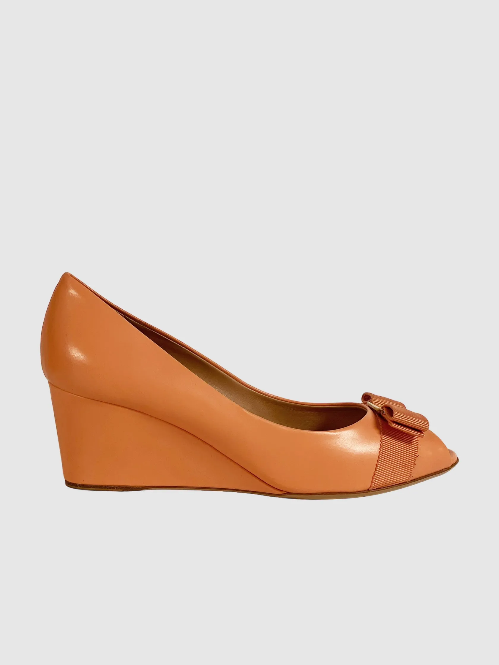 Salvatore Ferragamo Patent Leather Bow Accents Pumps - Size 9
