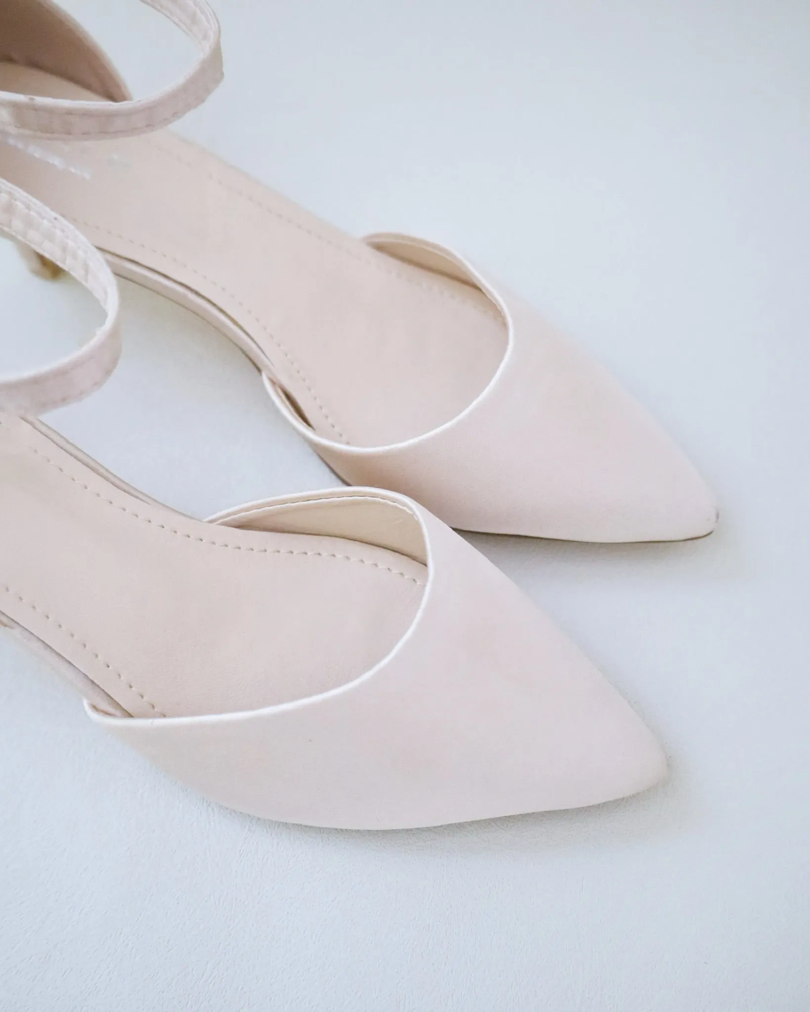 Satin Pointy Toe Low Heels Wedding Shoes