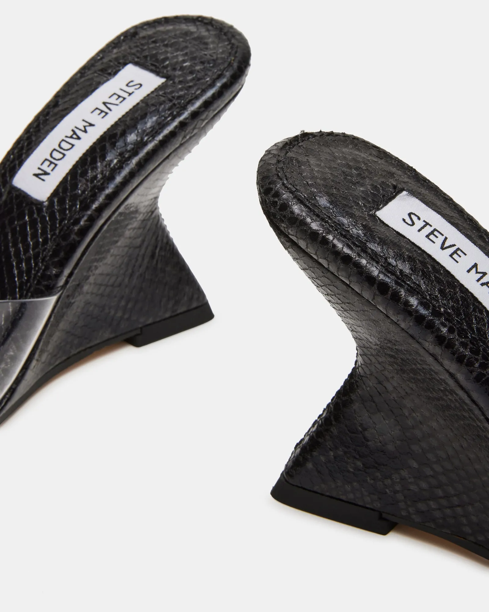 SERPENT BLACK