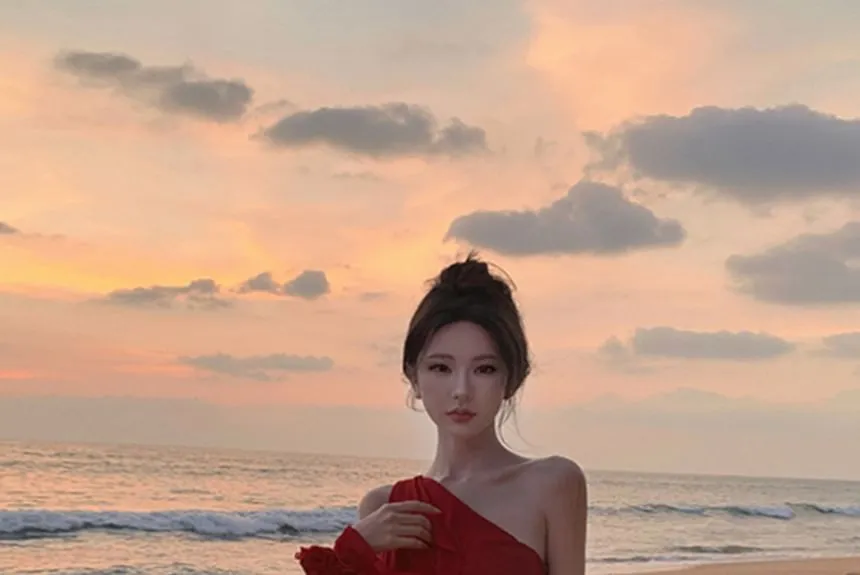 Set: Sleeveless One-Shoulder Plain Maxi A-Line Dress   Flower Choker