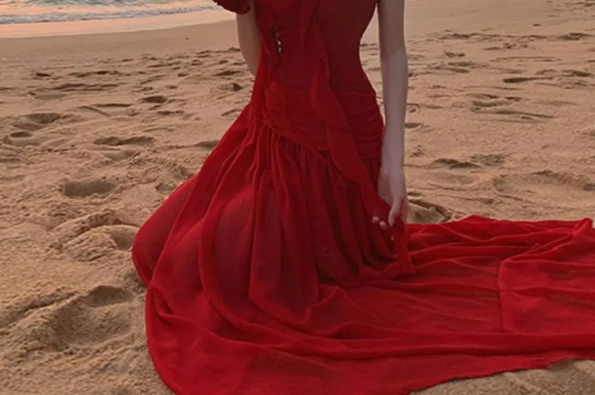Set: Sleeveless One-Shoulder Plain Maxi A-Line Dress   Flower Choker