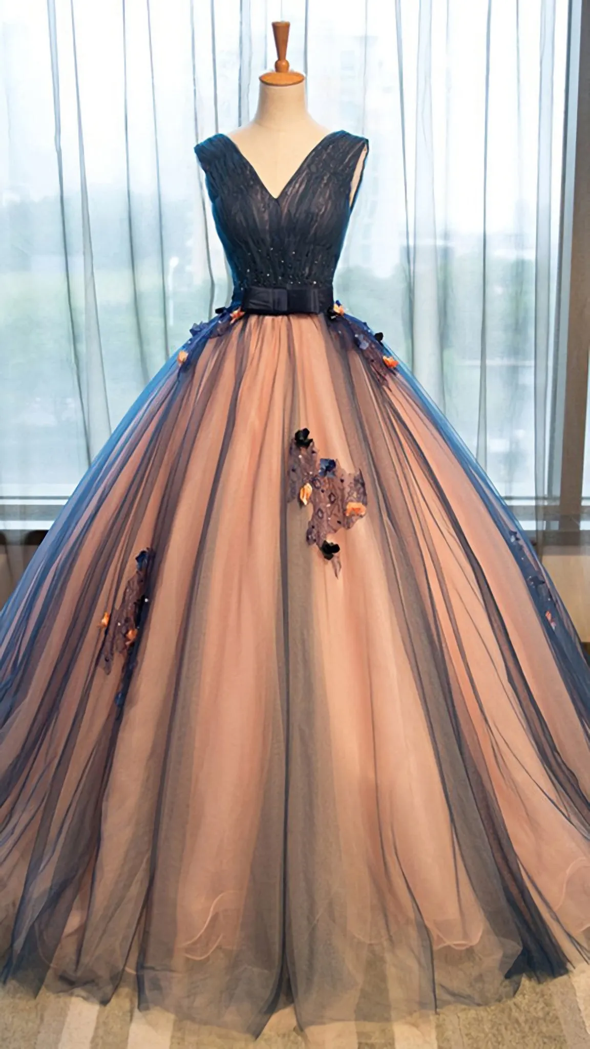 Tulle V Neck With Applique A Line Long Prom Dresses
