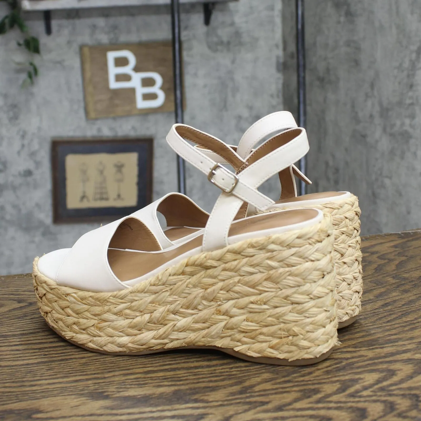 Universal Thread  Alisha Platform Wedge Heels with Memory Foam Insole White 8.5M