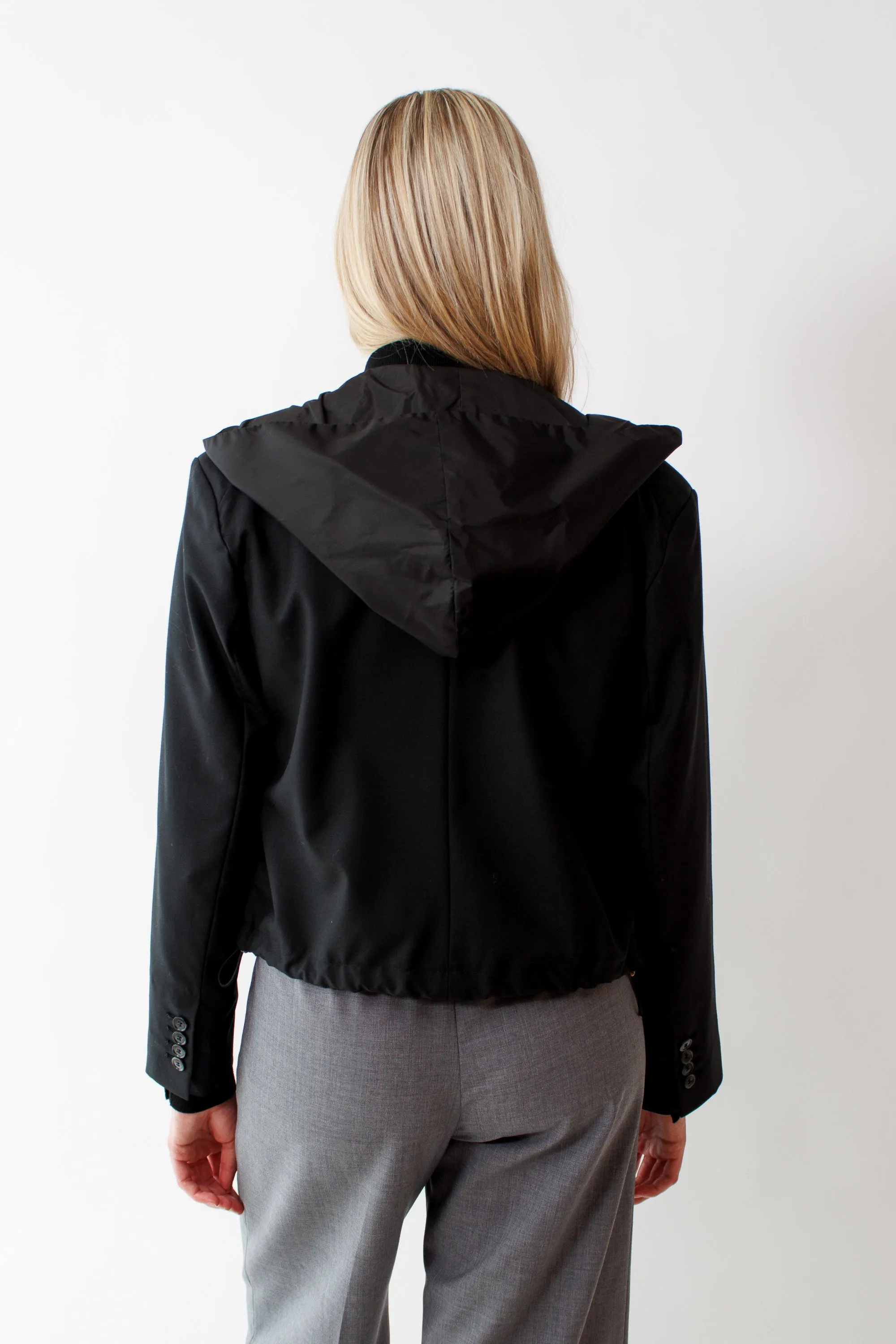 WE-AR4 The Cropped Hooded Blazer