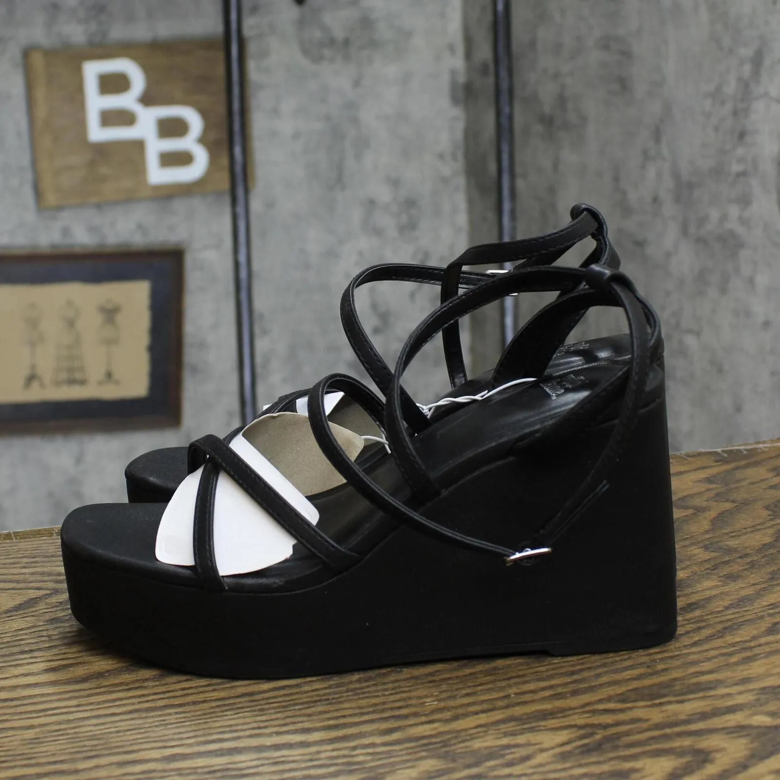 Wild Fable Womens Ronnie Strappy Platform Wedge Heels 89886312 Black 8.5M